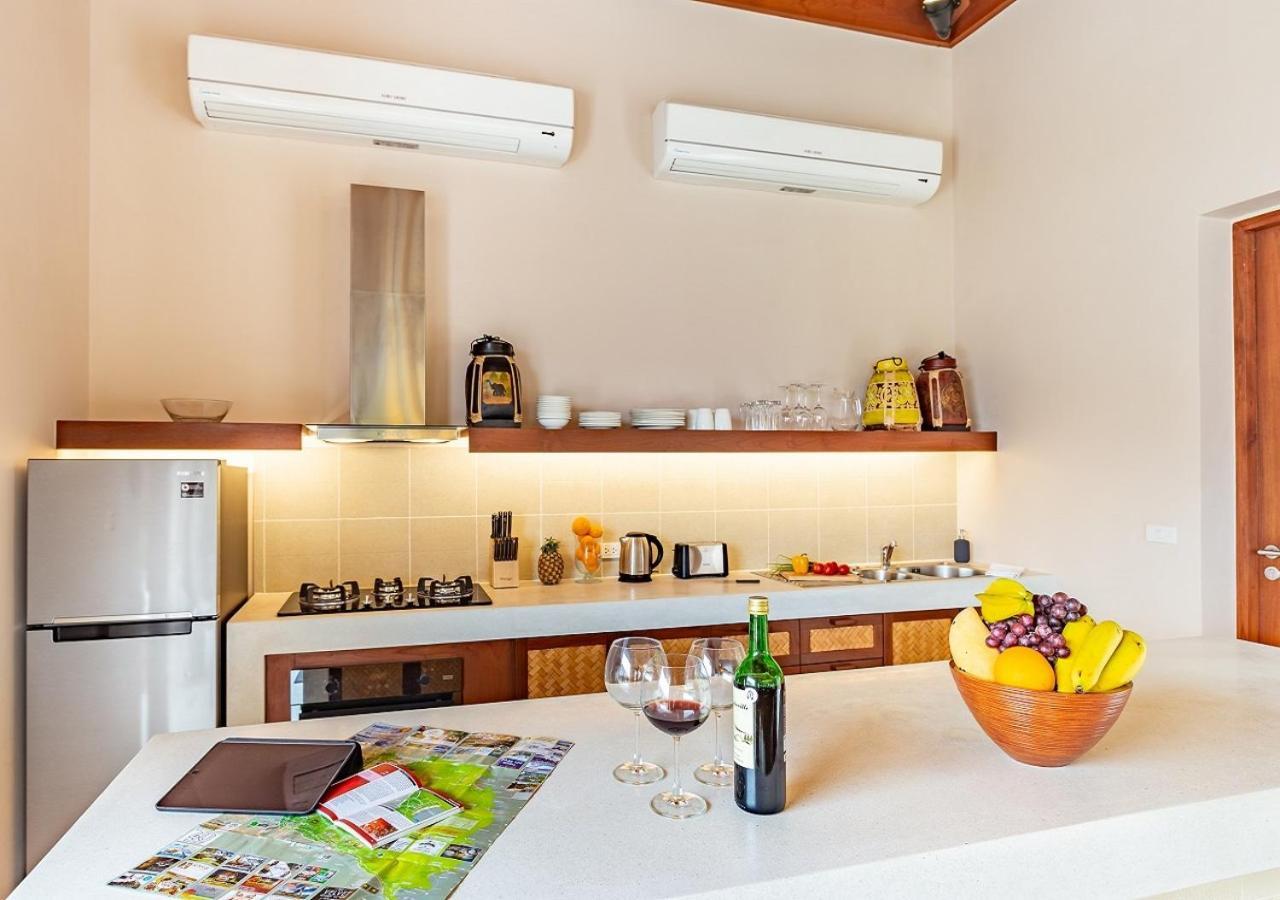 Aspire Villas Salad Beach Exterior photo